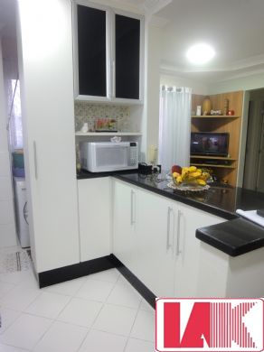 Apartamento à venda com 2 quartos, 48m² - Foto 13