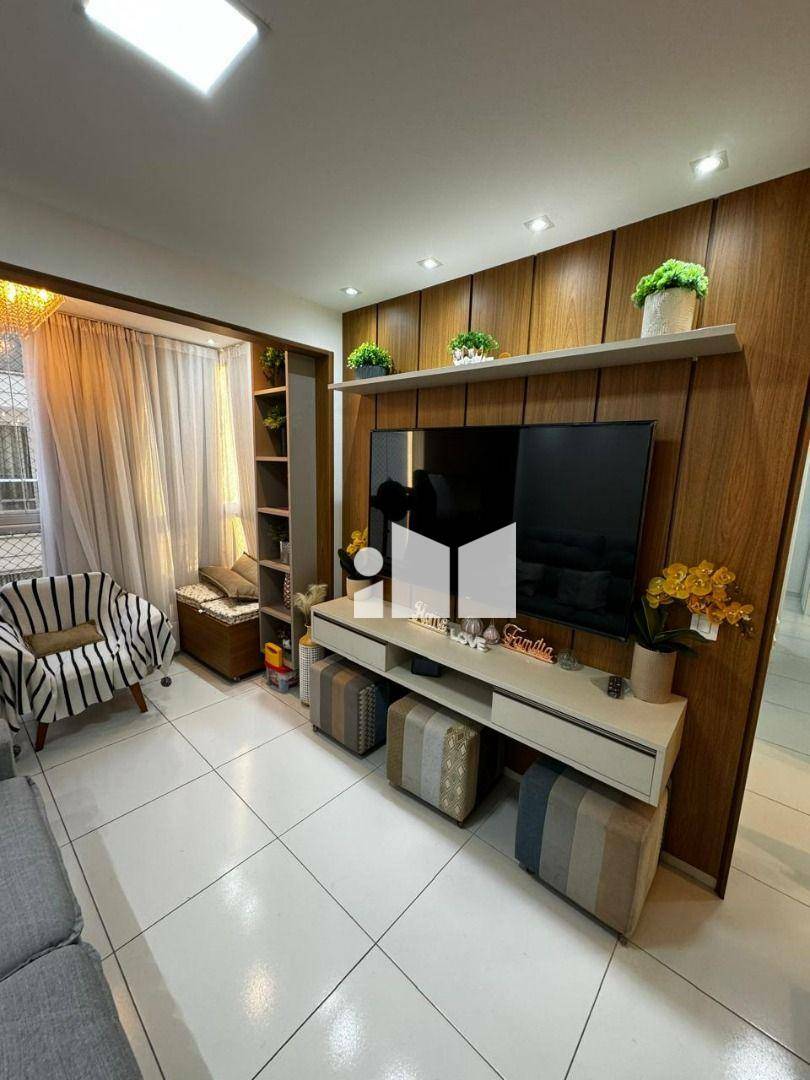 Apartamento à venda com 2 quartos, 65m² - Foto 4