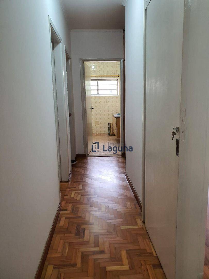 Casa à venda com 3 quartos, 240m² - Foto 17