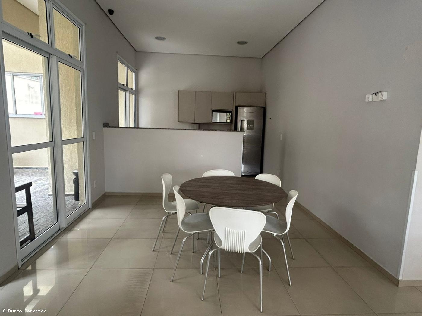 Apartamento à venda com 2 quartos, 76m² - Foto 26