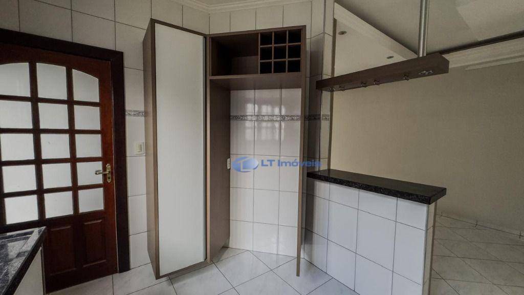Casa para alugar com 3 quartos, 121m² - Foto 15