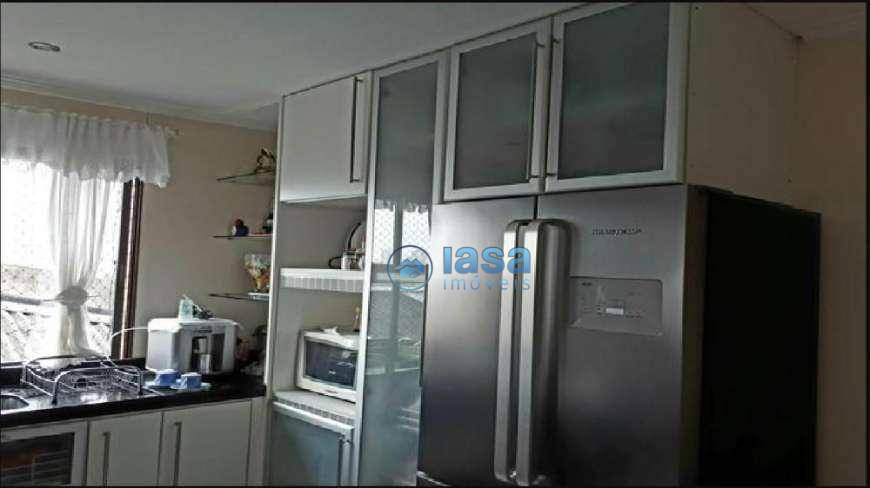 Apartamento à venda com 3 quartos, 140m² - Foto 15