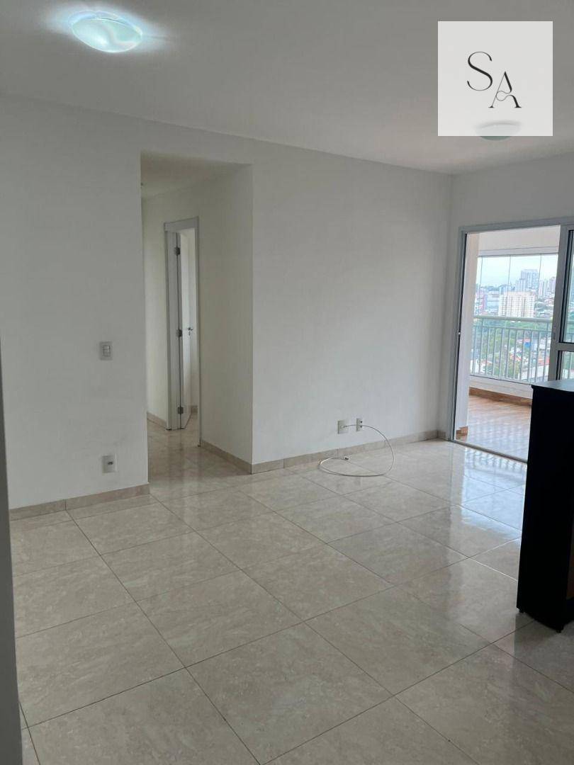 Apartamento à venda com 2 quartos, 70m² - Foto 4