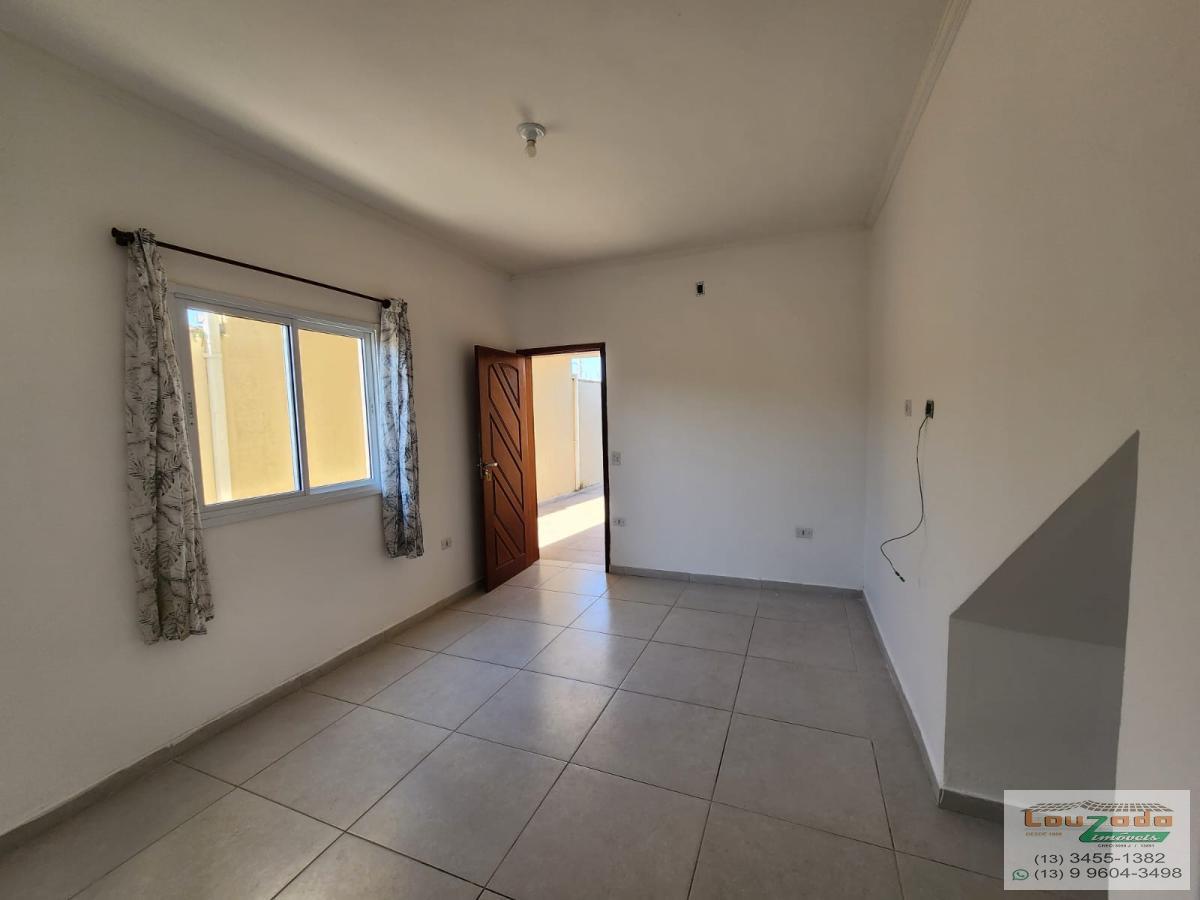 Casa à venda com 2 quartos, 140m² - Foto 4