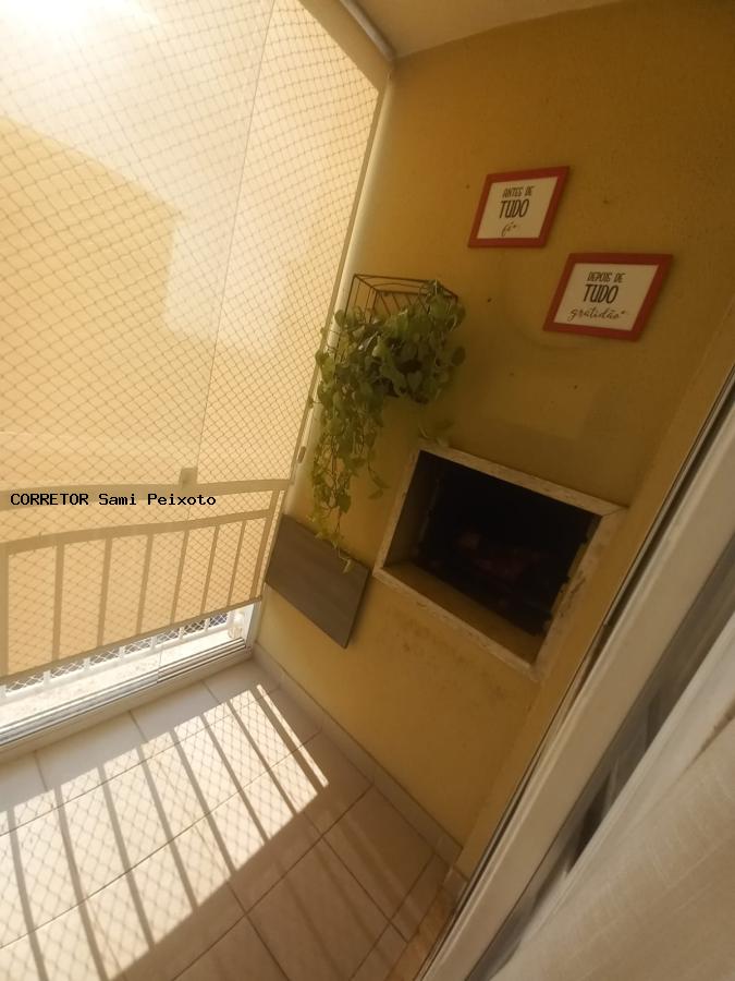 Apartamento à venda com 3 quartos, 70m² - Foto 1