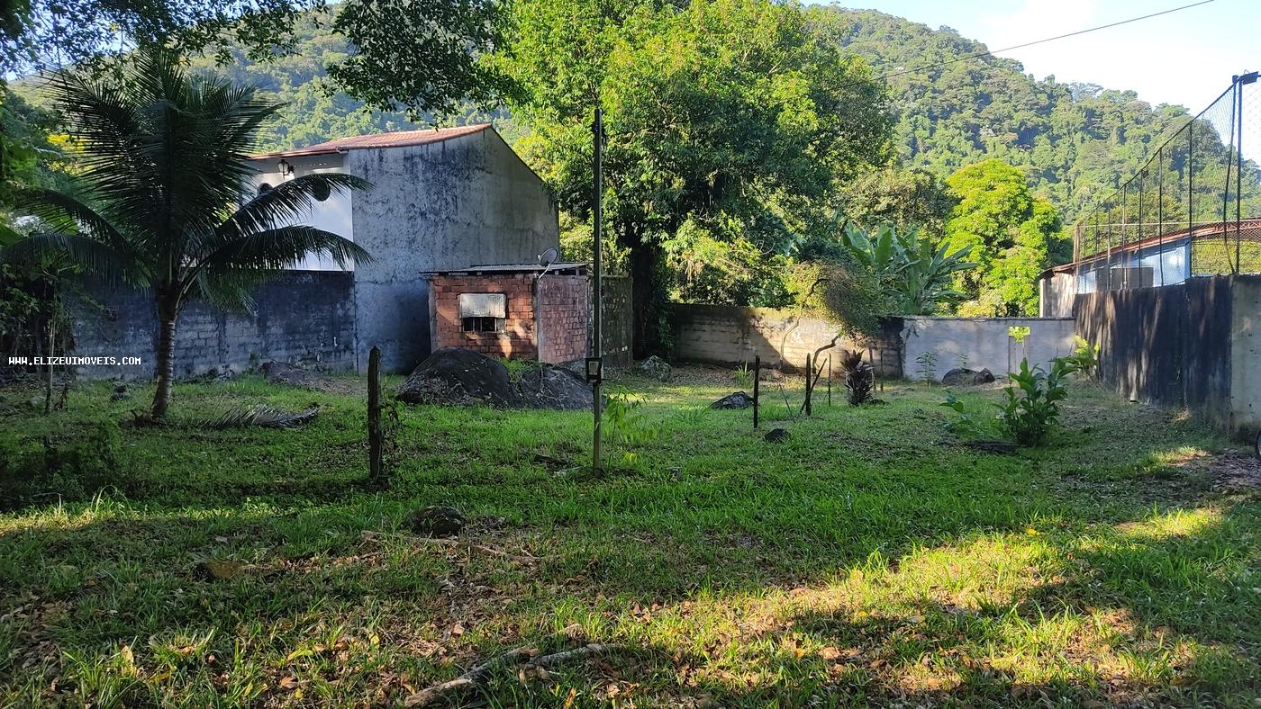 Terreno à venda com 1 quarto, 700m² - Foto 1