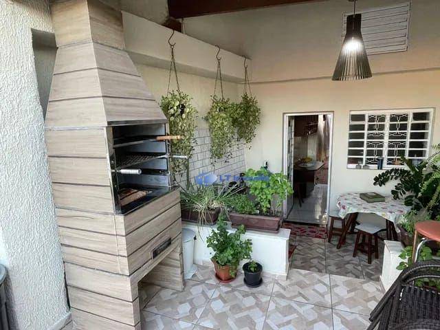 Casa, 4 quartos, 198 m² - Foto 3