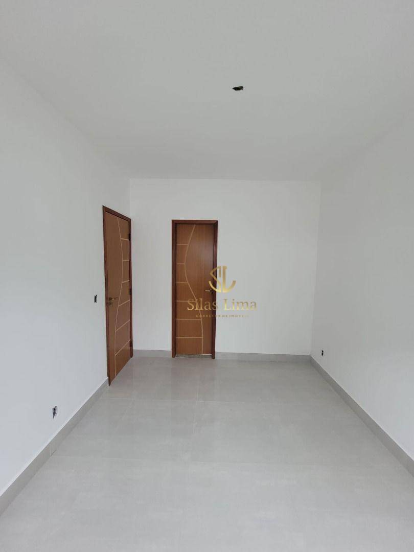 Casa à venda com 2 quartos, 70m² - Foto 12