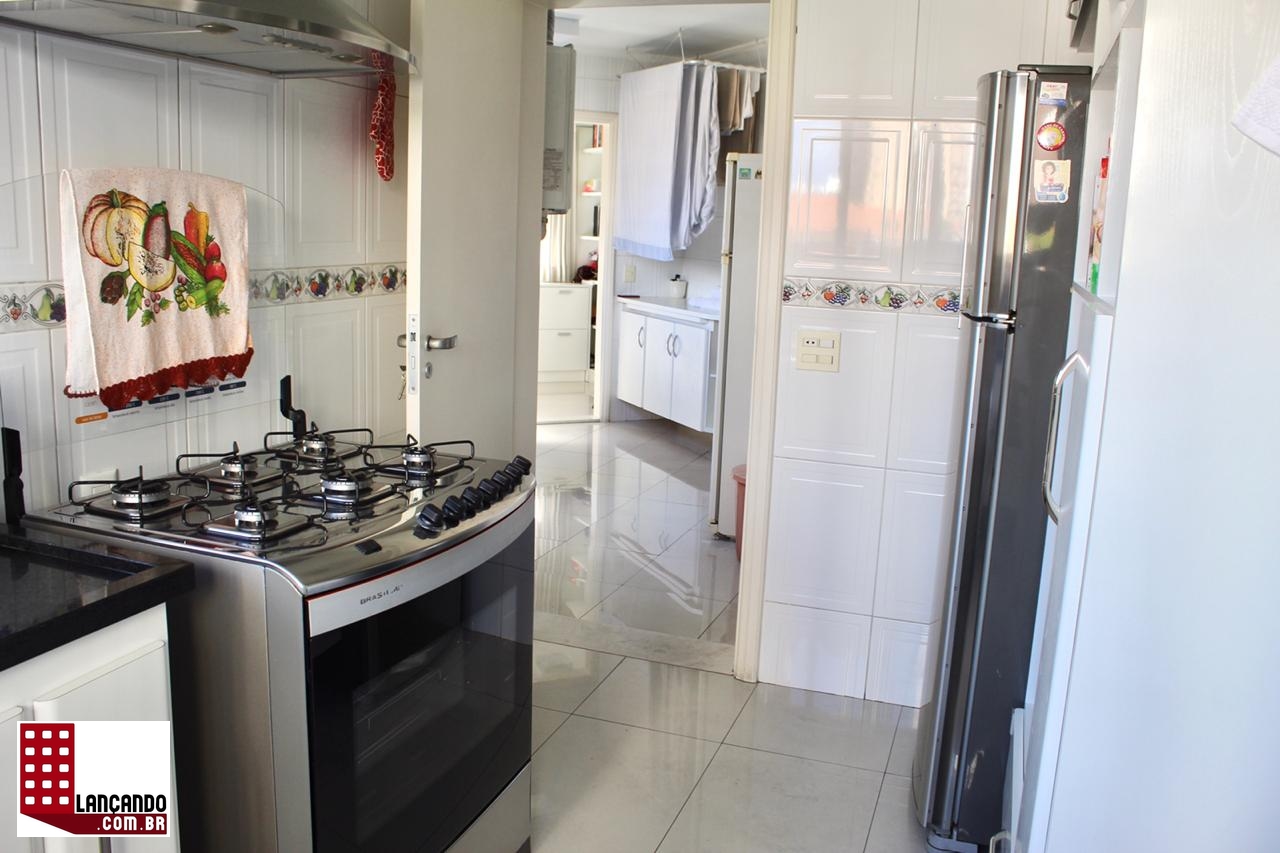 Apartamento à venda com 3 quartos, 230m² - Foto 10