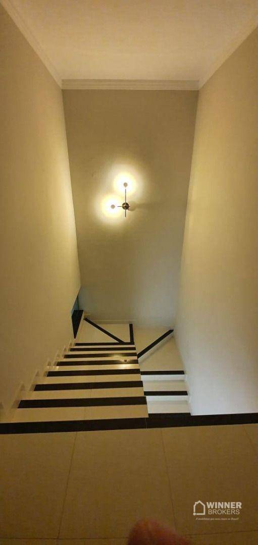 Sobrado à venda com 4 quartos, 250m² - Foto 10