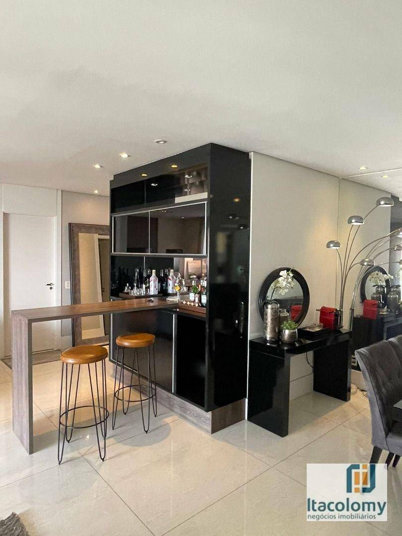 Apartamento à venda com 3 quartos, 202m² - Foto 28