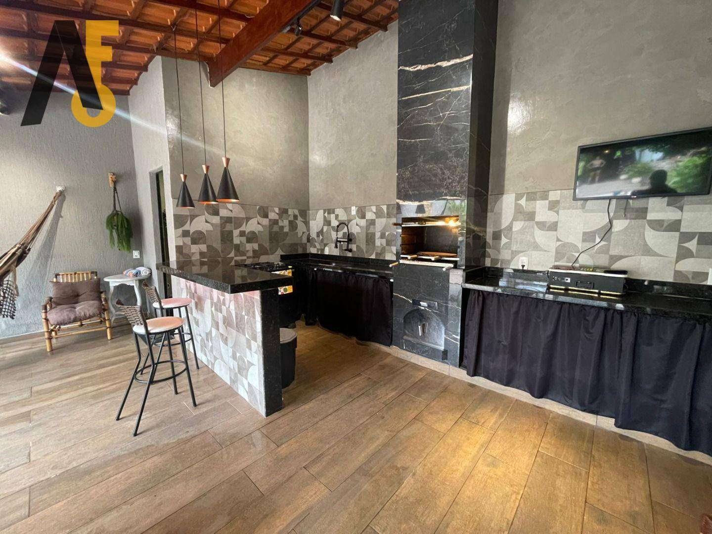 Casa à venda com 5 quartos, 382m² - Foto 7