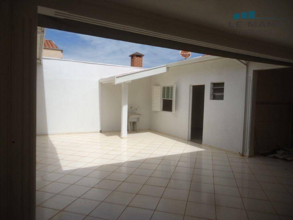 Casa à venda com 2 quartos, 117m² - Foto 14