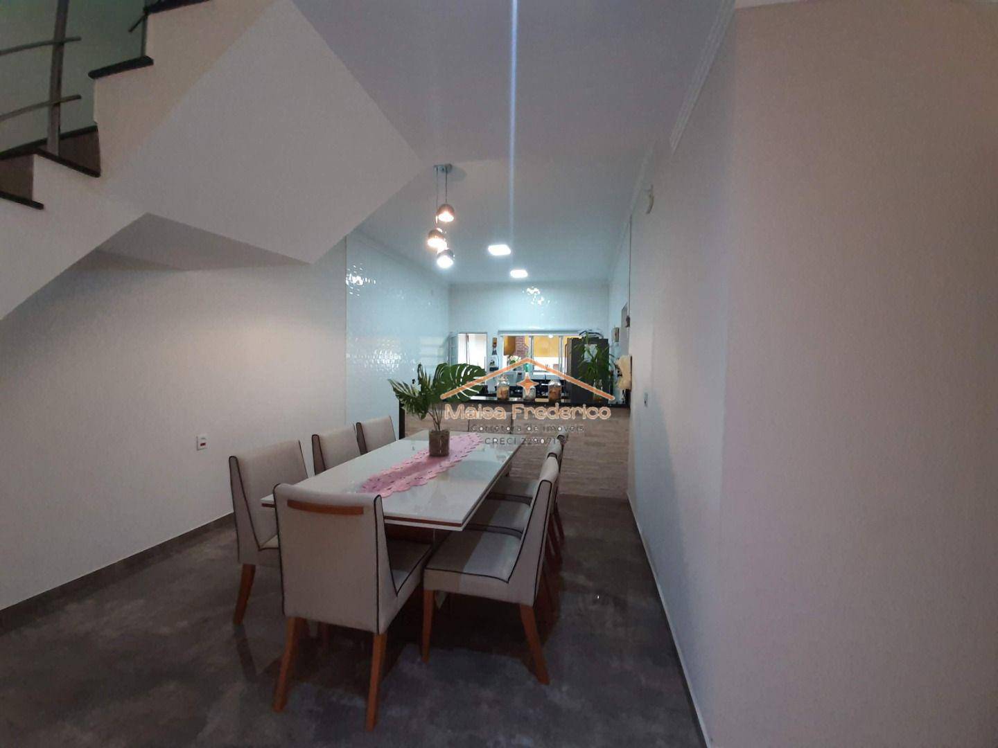 Casa à venda com 4 quartos, 300m² - Foto 5