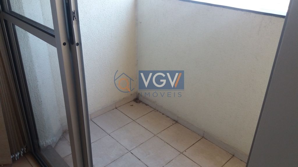 Apartamento à venda com 2 quartos, 56m² - Foto 7