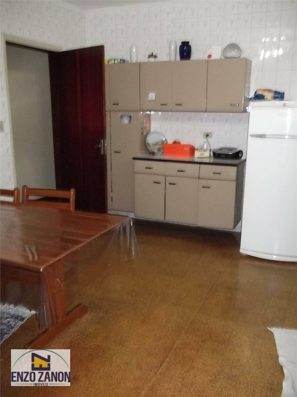 Casa à venda com 3 quartos, 201m² - Foto 2