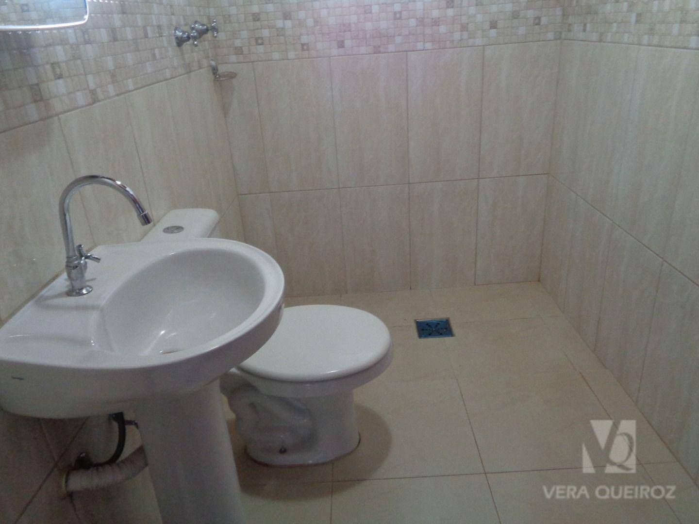 Casa à venda com 2 quartos, 80m² - Foto 7