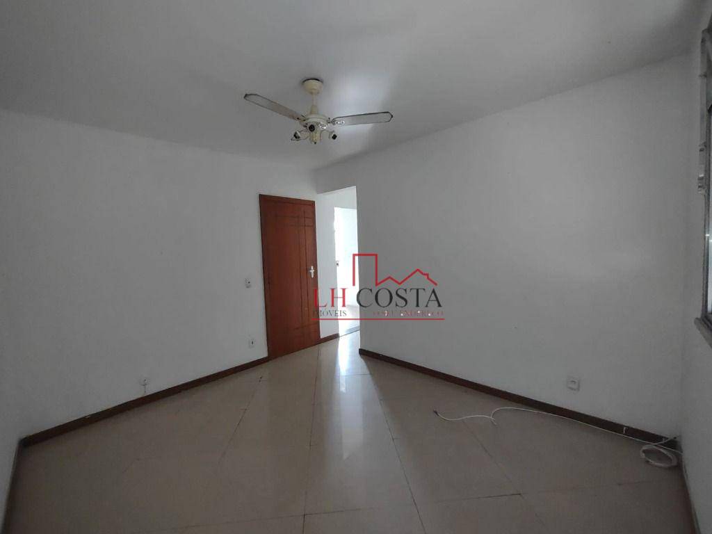 Apartamento à venda com 2 quartos, 60m² - Foto 2