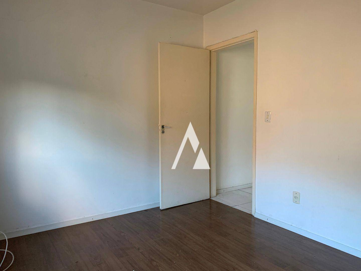 Apartamento à venda com 2 quartos, 60m² - Foto 23