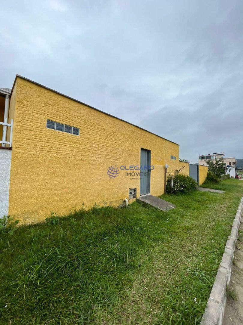 Casa à venda com 4 quartos, 250m² - Foto 6