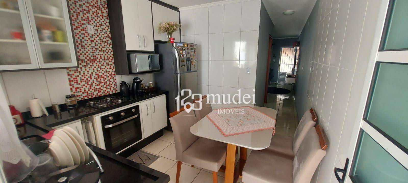 Casa à venda com 2 quartos, 80m² - Foto 7