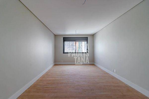 Apartamento à venda com 3 quartos, 200m² - Foto 14