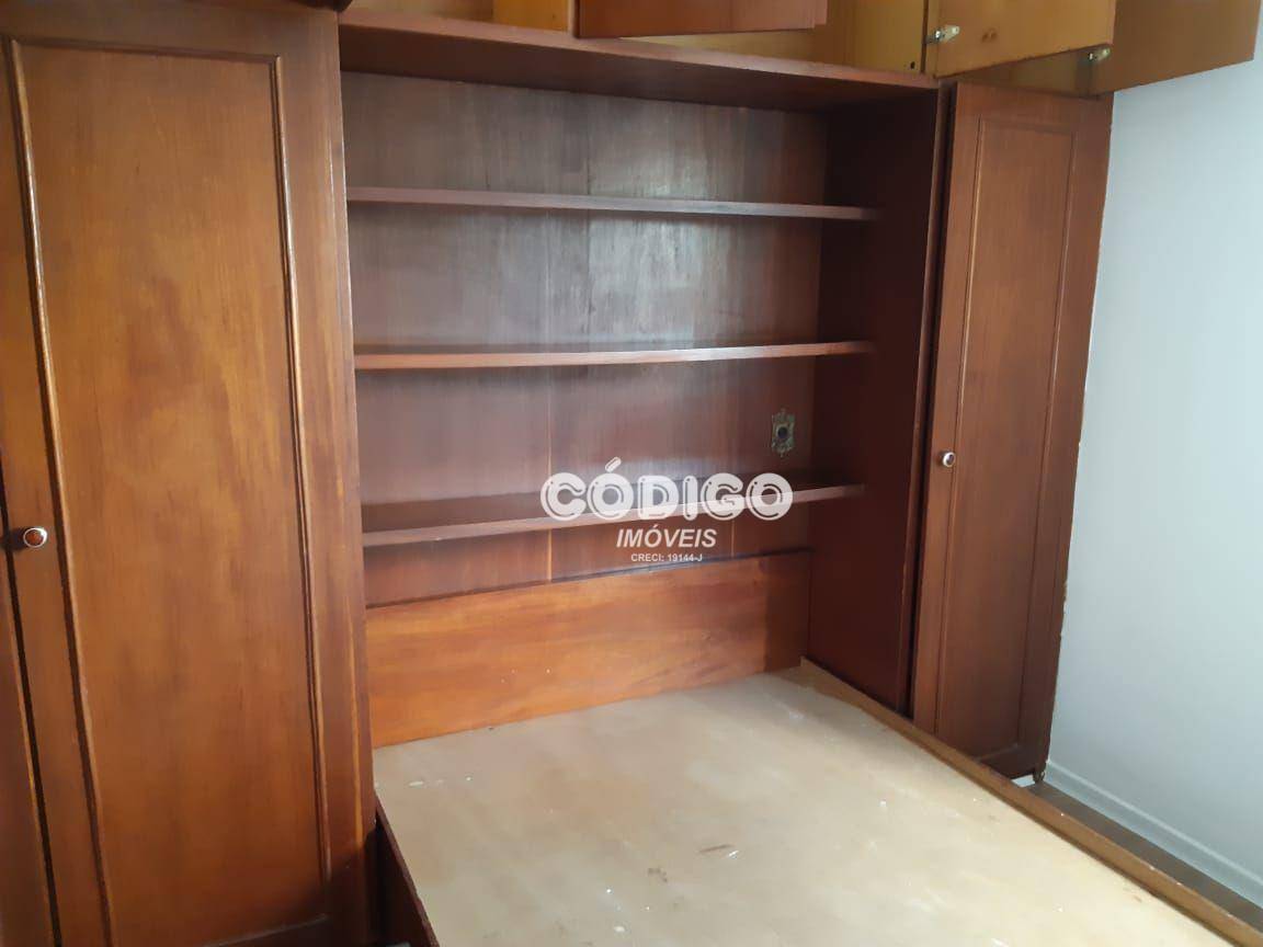 Apartamento à venda com 2 quartos, 70m² - Foto 11