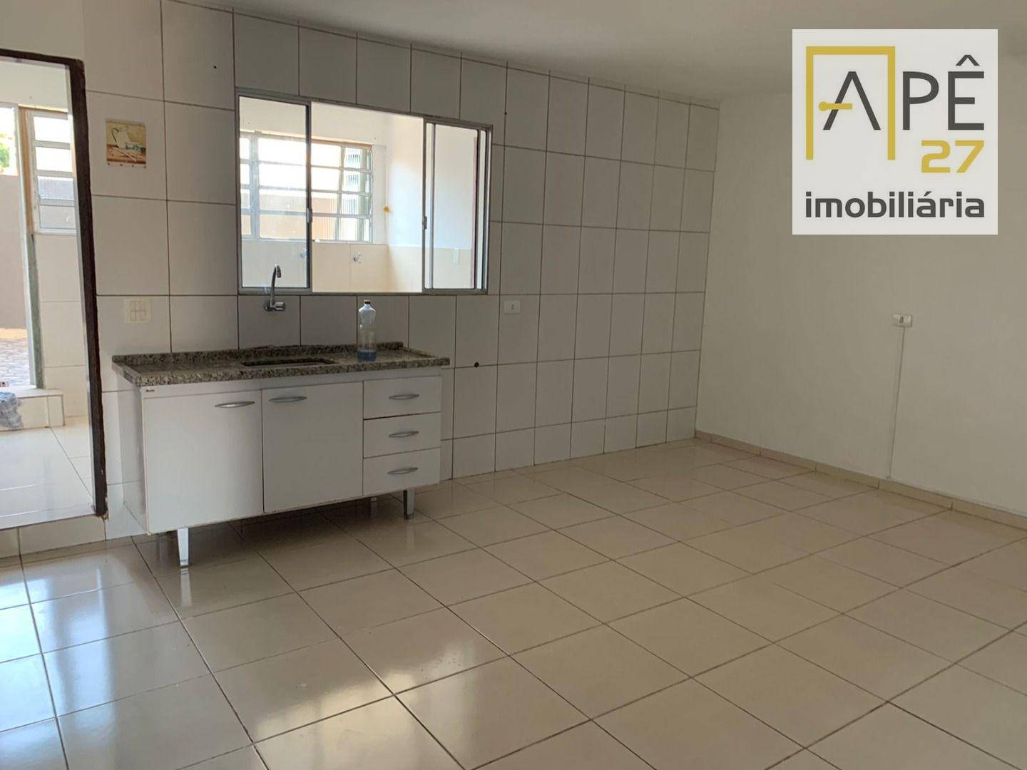 Casa para alugar com 1 quarto, 40m² - Foto 1