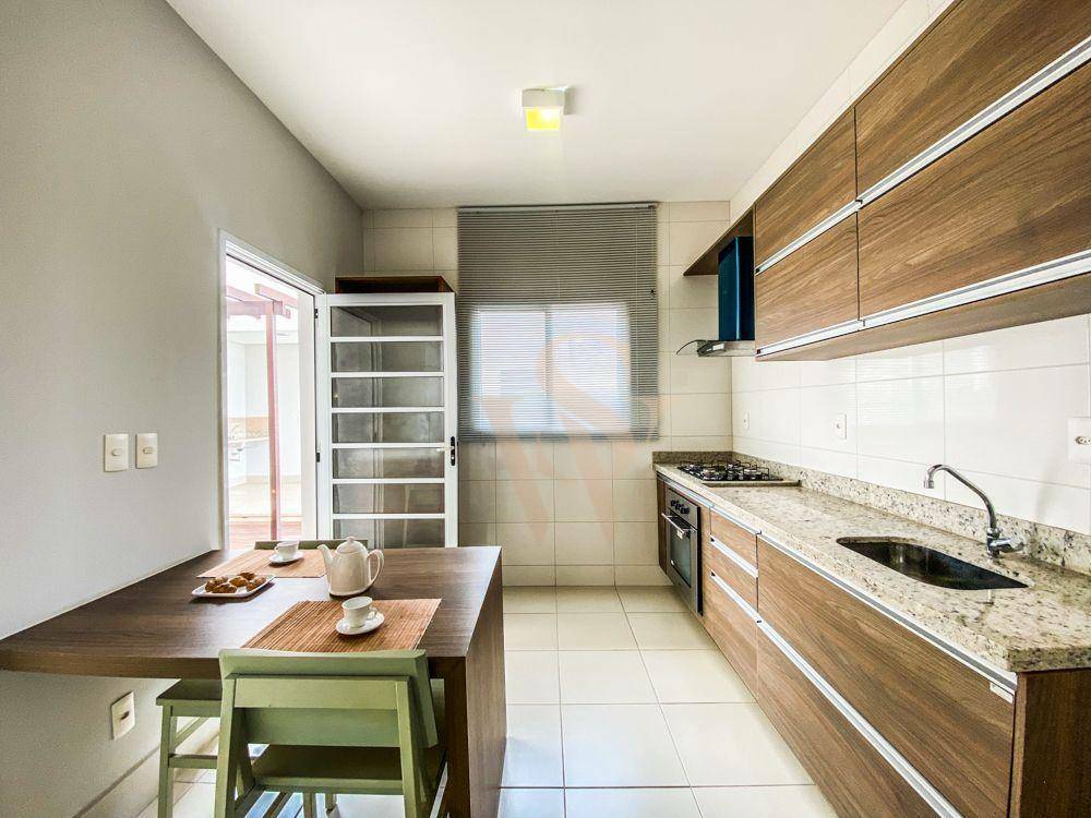 Casa à venda com 3 quartos, 155m² - Foto 9