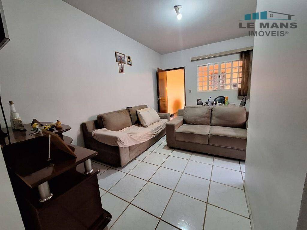 Casa à venda com 2 quartos, 73m² - Foto 16