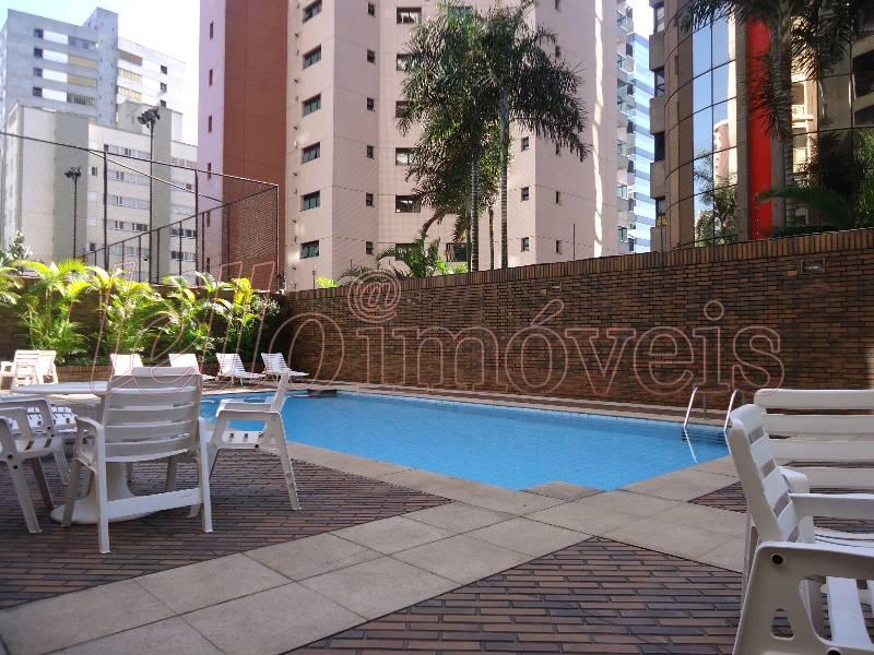 Apartamento para alugar com 3 quartos, 238m² - Foto 35