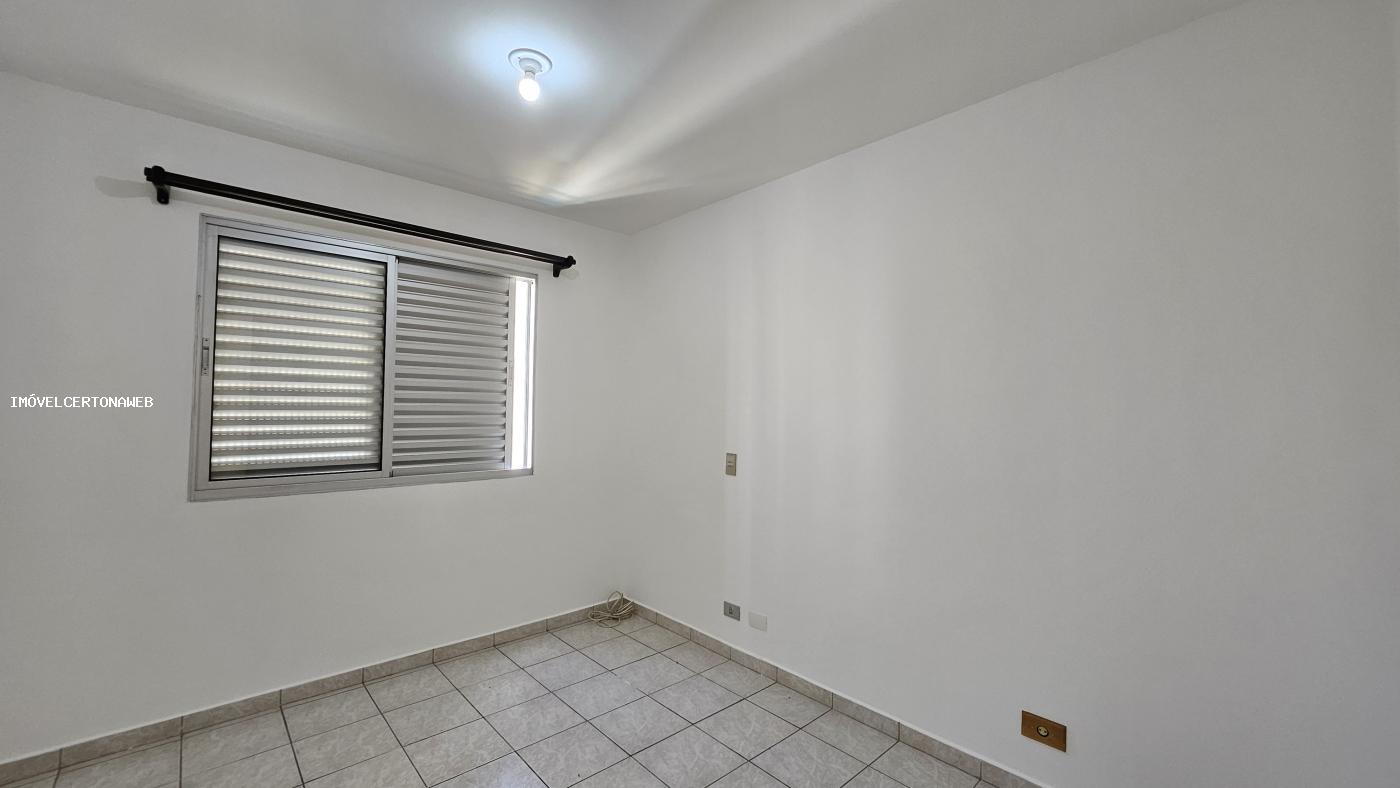 Apartamento à venda com 3 quartos, 74m² - Foto 16