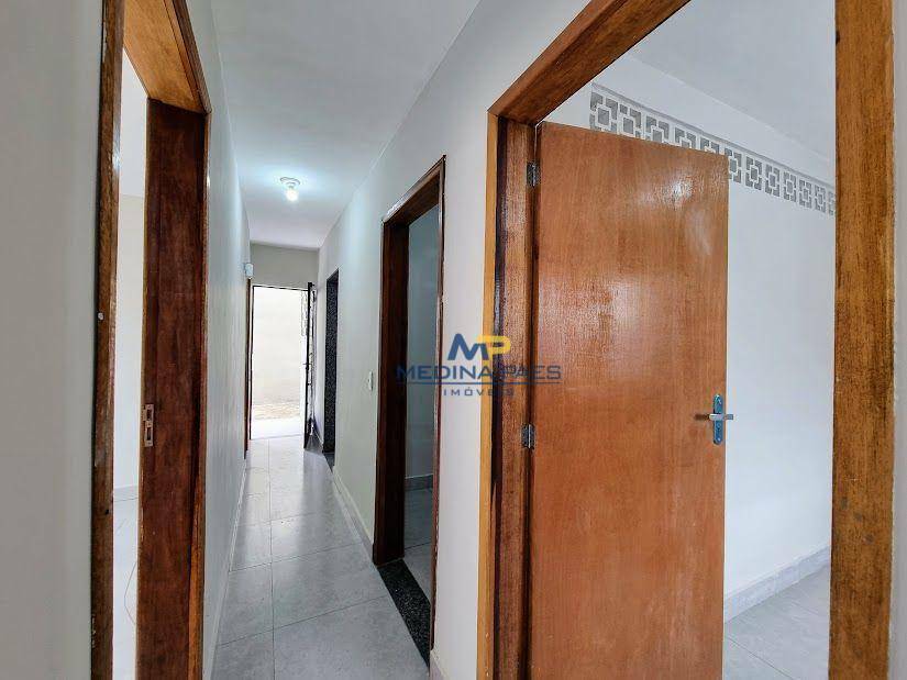 Casa à venda com 3 quartos, 77m² - Foto 14