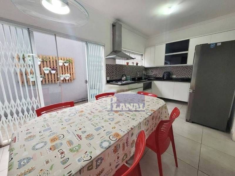 Sobrado à venda com 4 quartos, 227m² - Foto 19