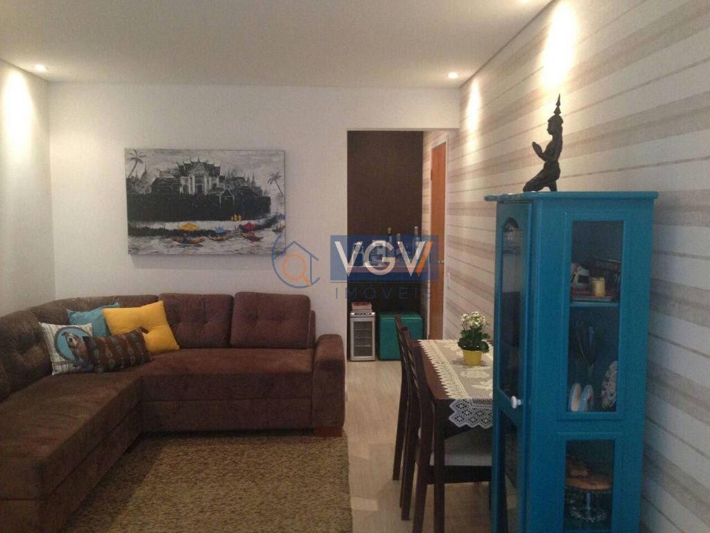 Apartamento à venda com 2 quartos, 65m² - Foto 1