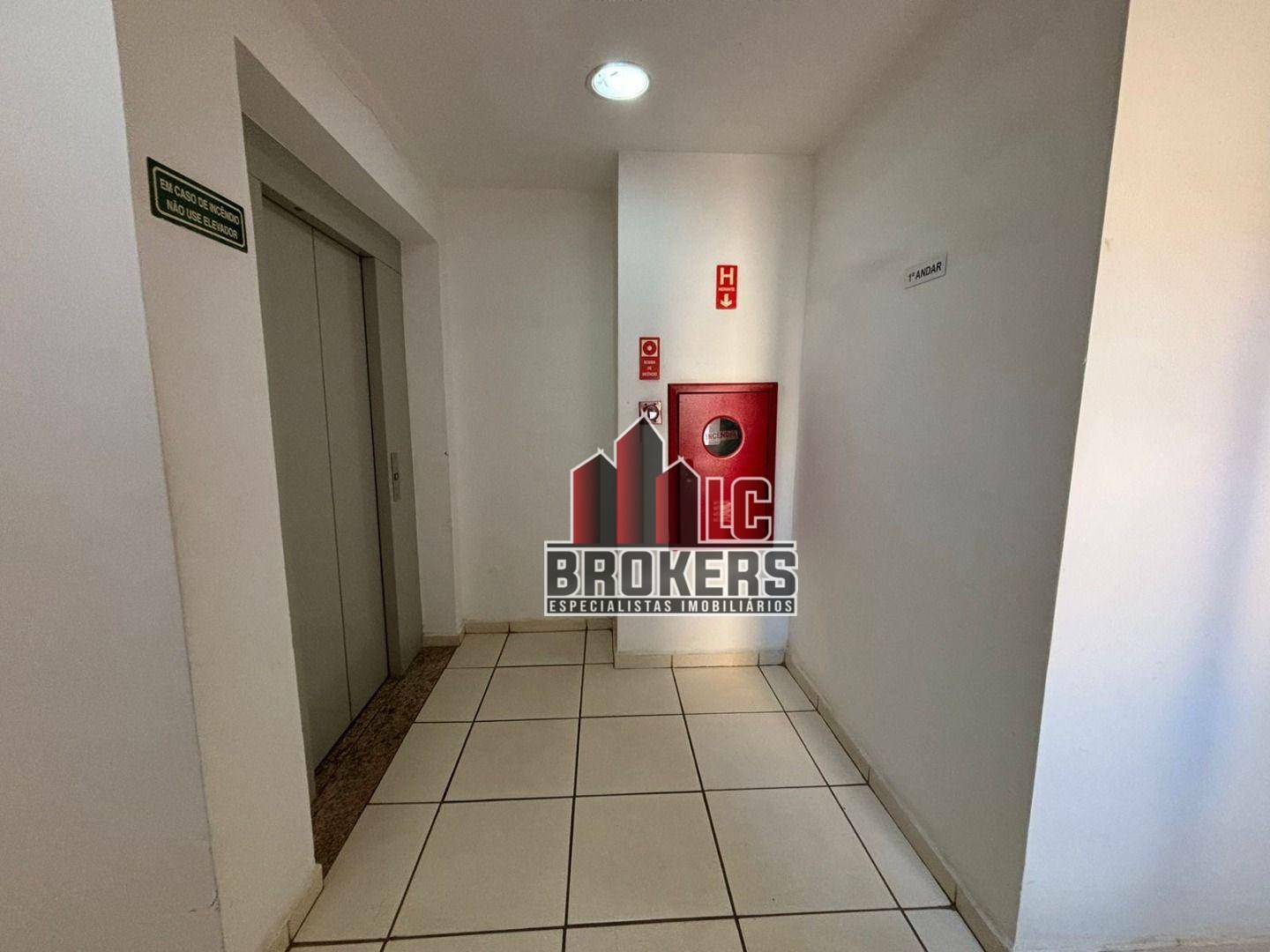 Apartamento para alugar com 2 quartos, 49m² - Foto 9