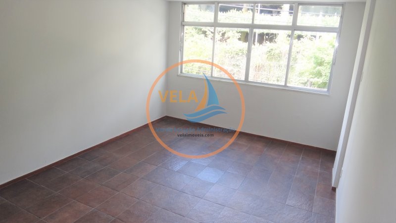 Apartamento à venda com 3 quartos, 85m² - Foto 4