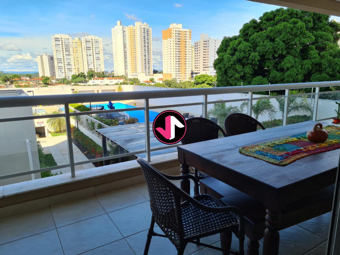 Apartamento à venda com 4 quartos, 147m² - Foto 2