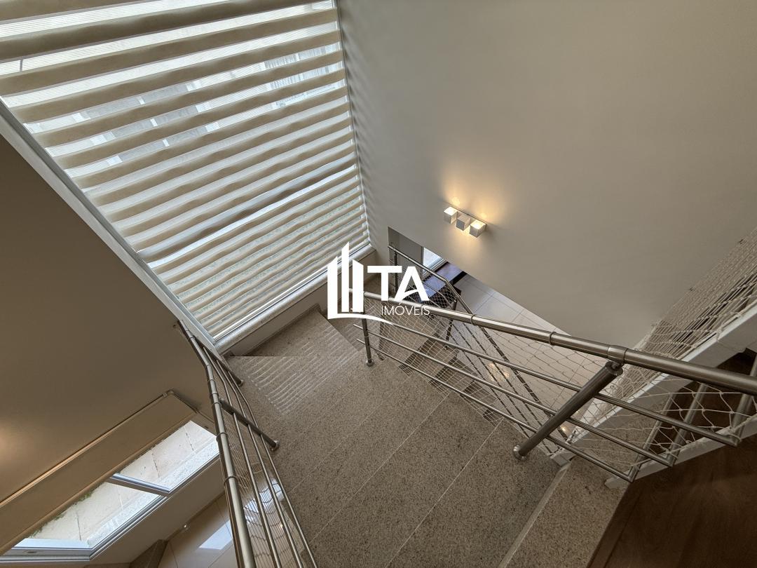 Casa de Condomínio à venda com 4 quartos, 258m² - Foto 19