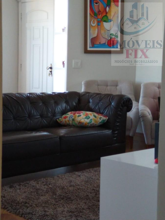 Casa à venda com 4 quartos, 146m² - Foto 2