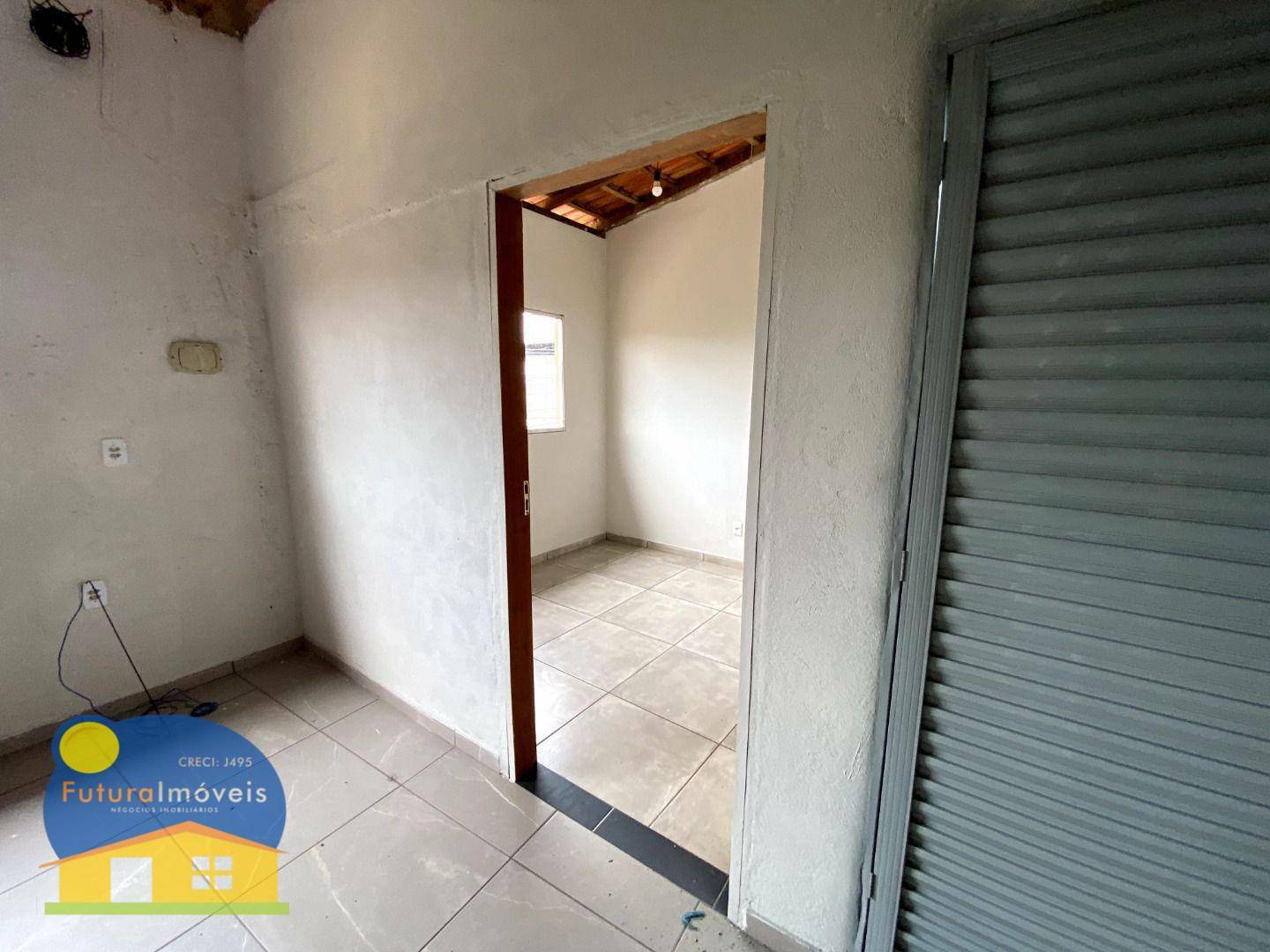 Casa à venda e aluguel com 3 quartos, 60m² - Foto 20