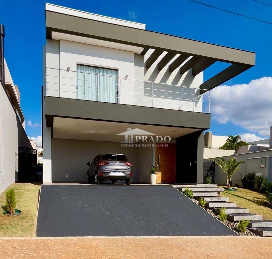 Sobrado à venda com 3 quartos, 210m² - Foto 1