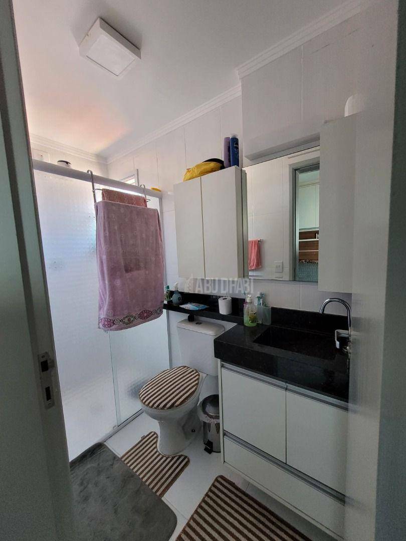 Apartamento à venda com 2 quartos, 70m² - Foto 11