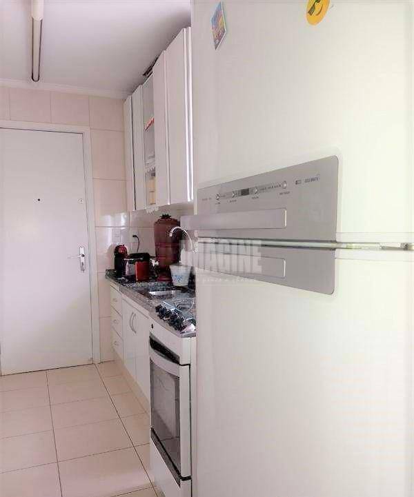 Apartamento à venda com 2 quartos, 72m² - Foto 2