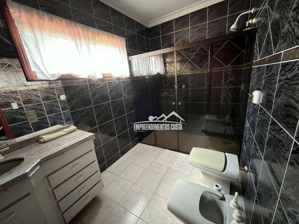 Casa de Condomínio à venda e aluguel com 5 quartos, 888m² - Foto 23