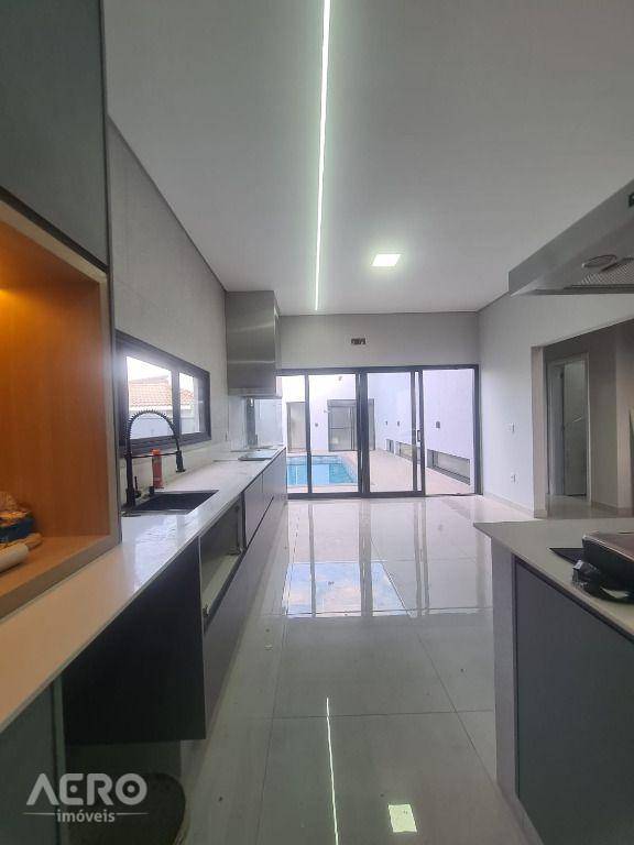 Casa à venda com 3 quartos, 245m² - Foto 5