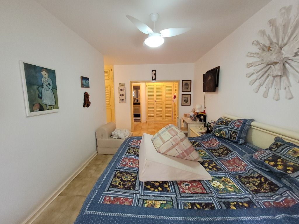 Apartamento à venda com 4 quartos, 216m² - Foto 12