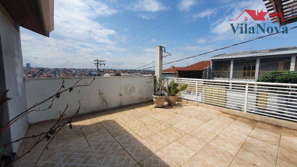 Casa à venda com 4 quartos, 200m² - Foto 7