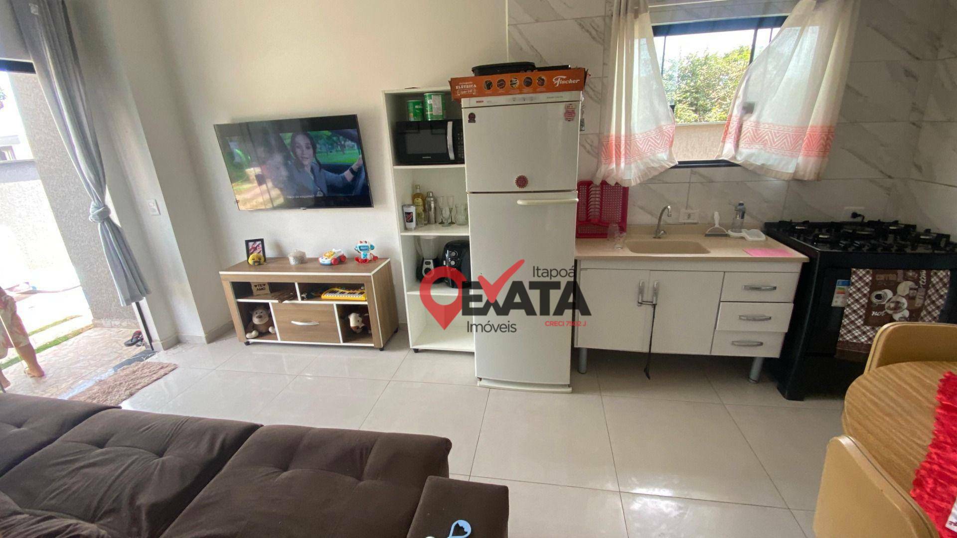 Casa à venda com 2 quartos, 54m² - Foto 6