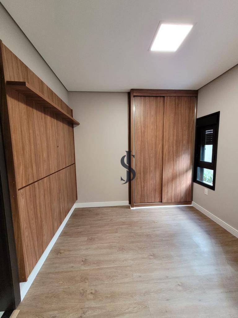 Casa à venda com 4 quartos, 250m² - Foto 37